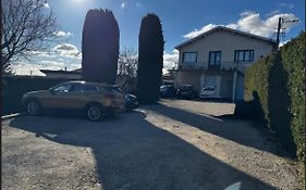 Studio cosy - Parking privé - Proche Lyon